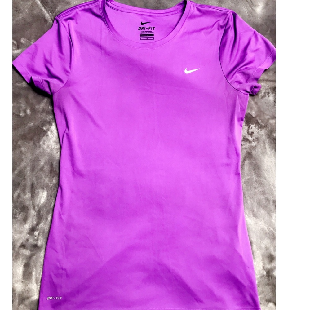 Nike drifit T-shirt